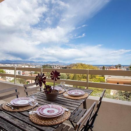 Vue Mer, Terrasse Et Parking Prive Antibes Bagian luar foto