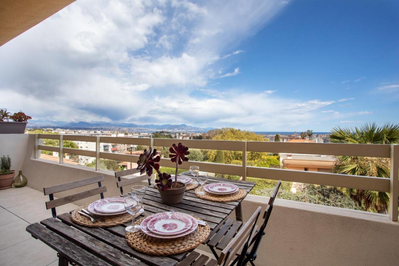 Vue Mer, Terrasse Et Parking Prive Antibes Bagian luar foto